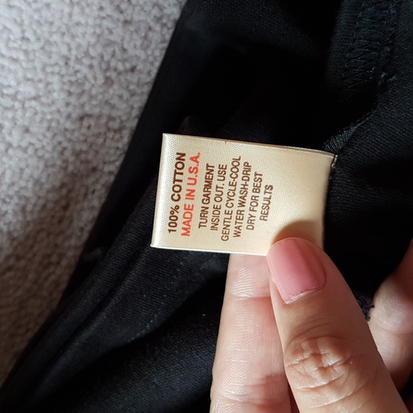 Hawaiian Cotton Black Pattern T-shirt - Picture 4 of 4